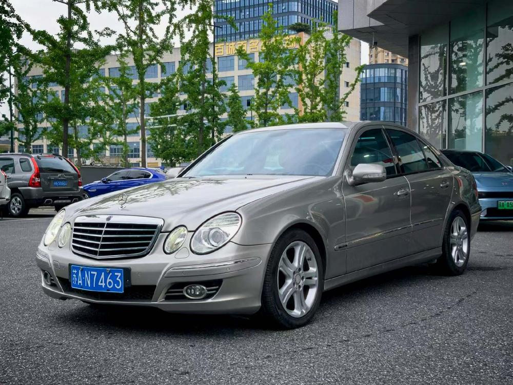 Mercedes-Benz Mercedes-Benz E-Class