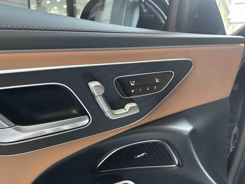 Mercedes-Benz Mercedes-Benz E-Class