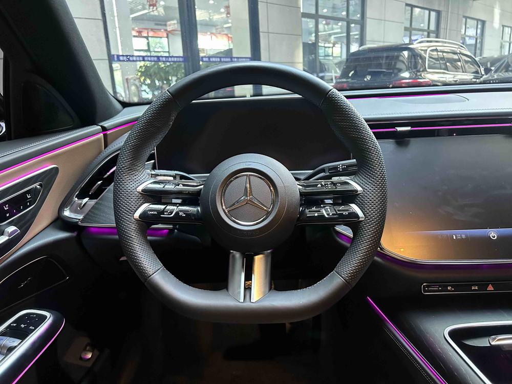 Mercedes-Benz Mercedes-Benz E-Class