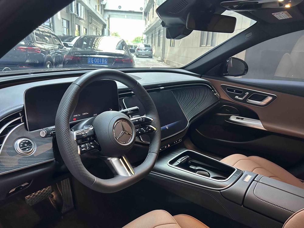 Mercedes-Benz Mercedes-Benz E-Class