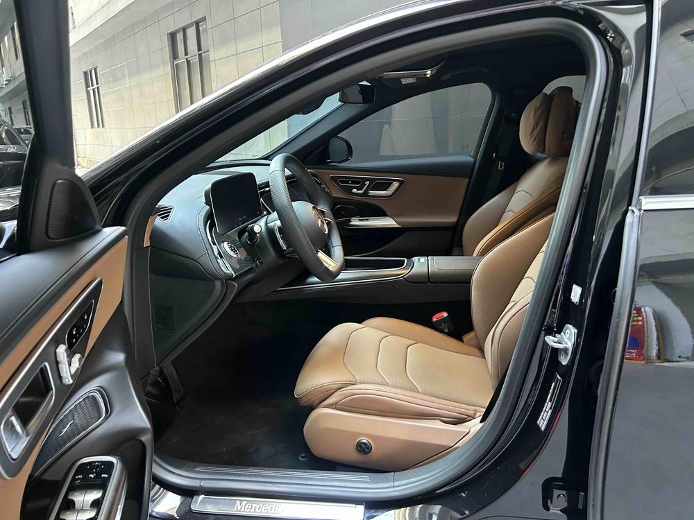 Mercedes-Benz Mercedes-Benz E-Class