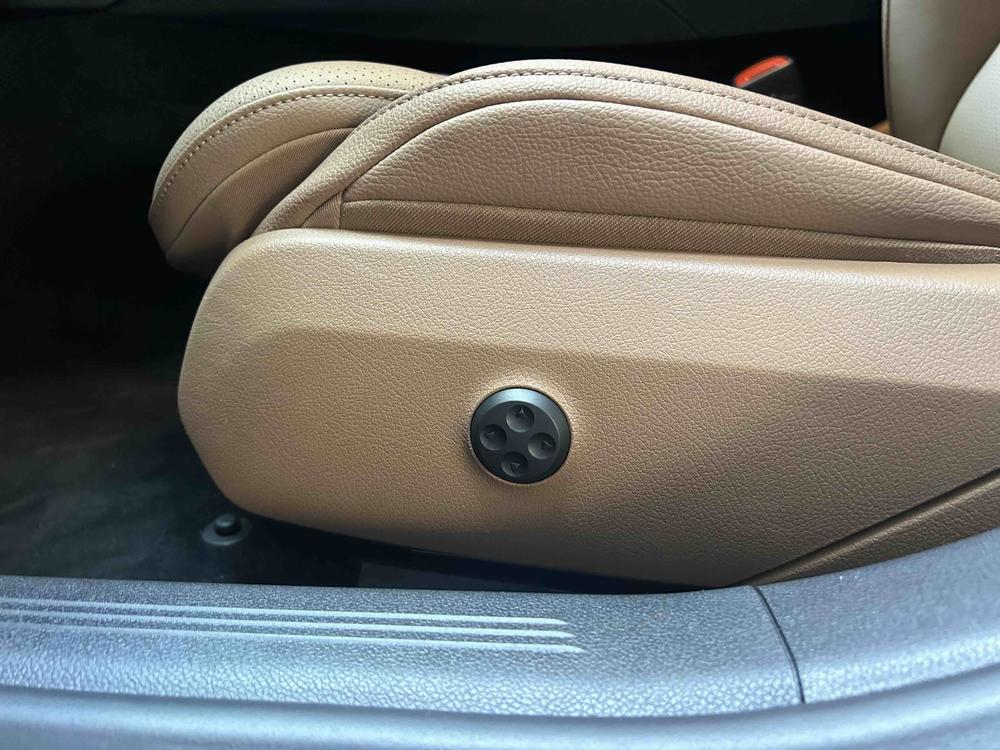 Mercedes-Benz Mercedes-Benz E-Class