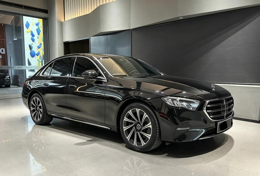 Mercedes-Benz Mercedes-Benz E-Class