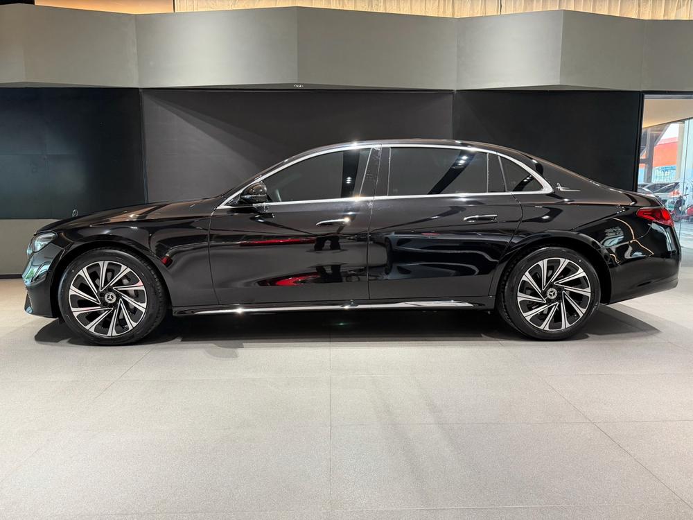 Mercedes-Benz Mercedes-Benz E-Class