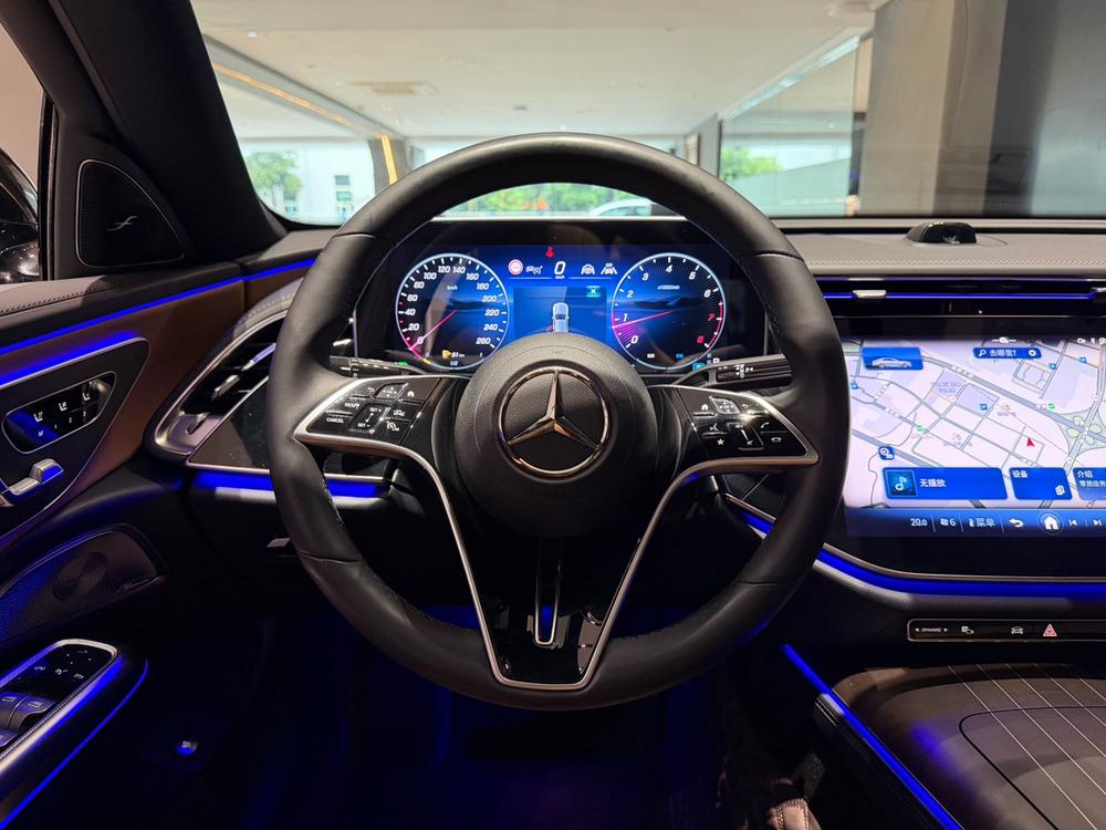 Mercedes-Benz Mercedes-Benz E-Class