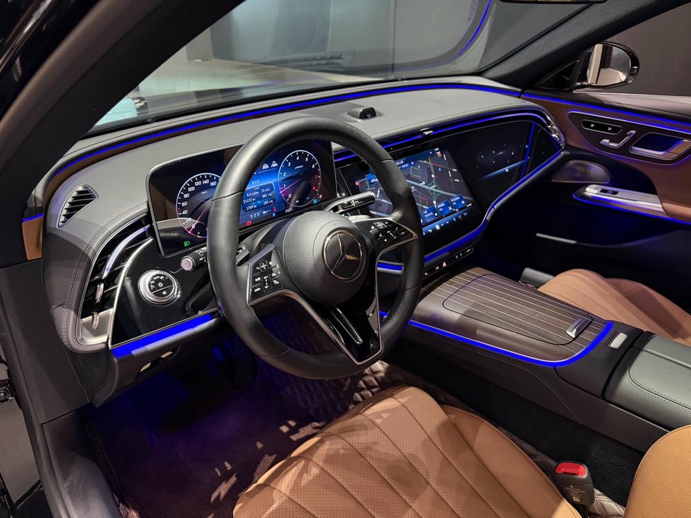Mercedes-Benz Mercedes-Benz E-Class