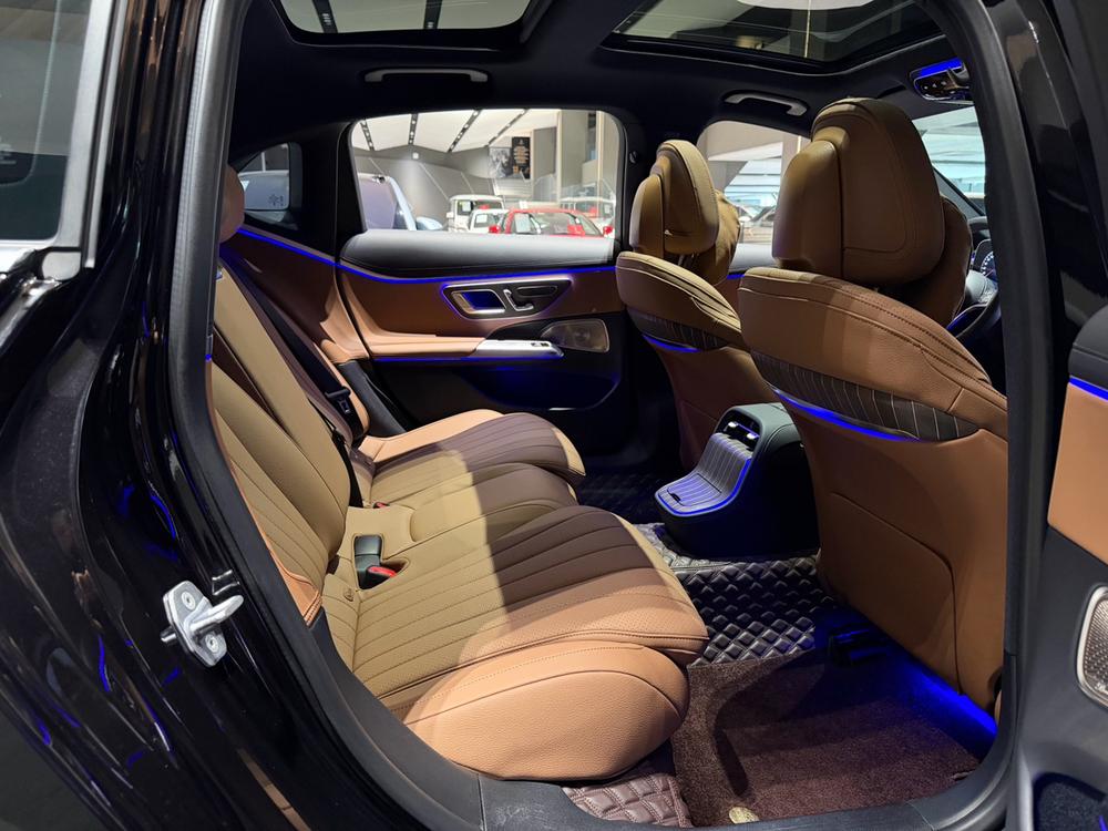 Mercedes-Benz Mercedes-Benz E-Class