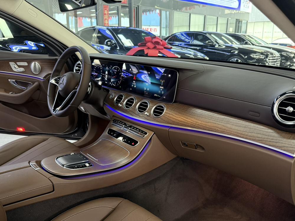 Mercedes-Benz Mercedes-Benz E-Class