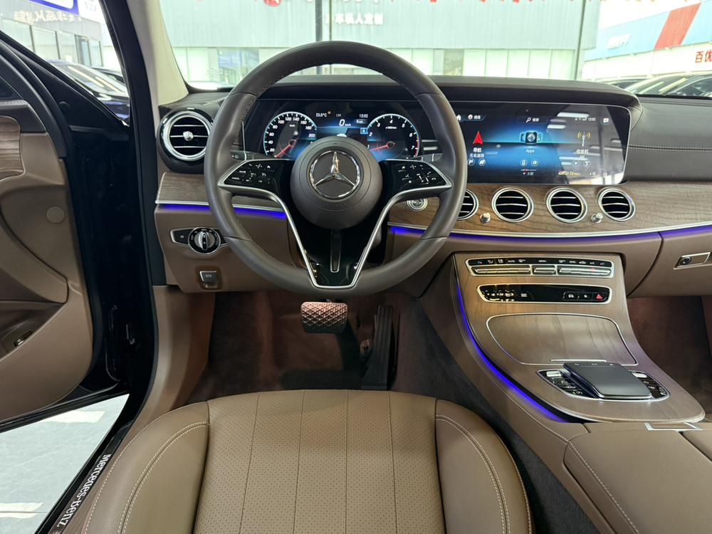 Mercedes-Benz Mercedes-Benz E-Class