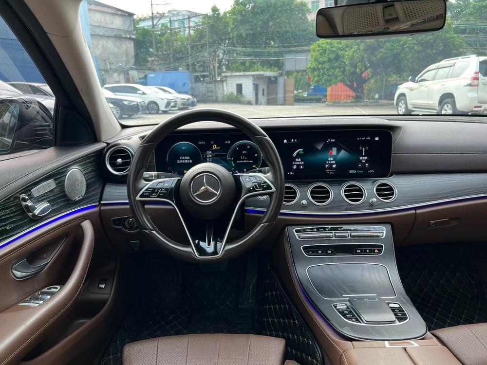 Mercedes-Benz Mercedes-Benz E-Class