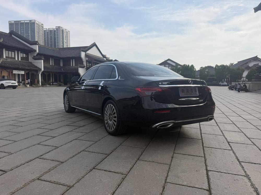 Mercedes-Benz Mercedes-Benz E-Class