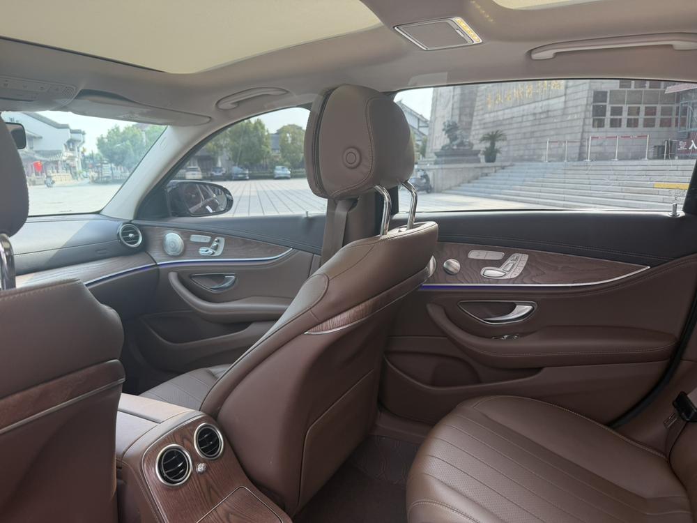 Mercedes-Benz Mercedes-Benz E-Class