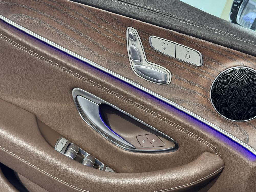 Mercedes-Benz Mercedes-Benz E-Class