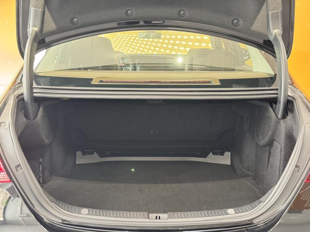 Mercedes-Benz Mercedes-Benz E-Class