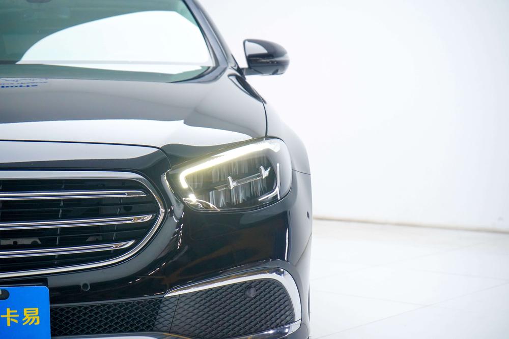 Mercedes-Benz Mercedes-Benz E-Class