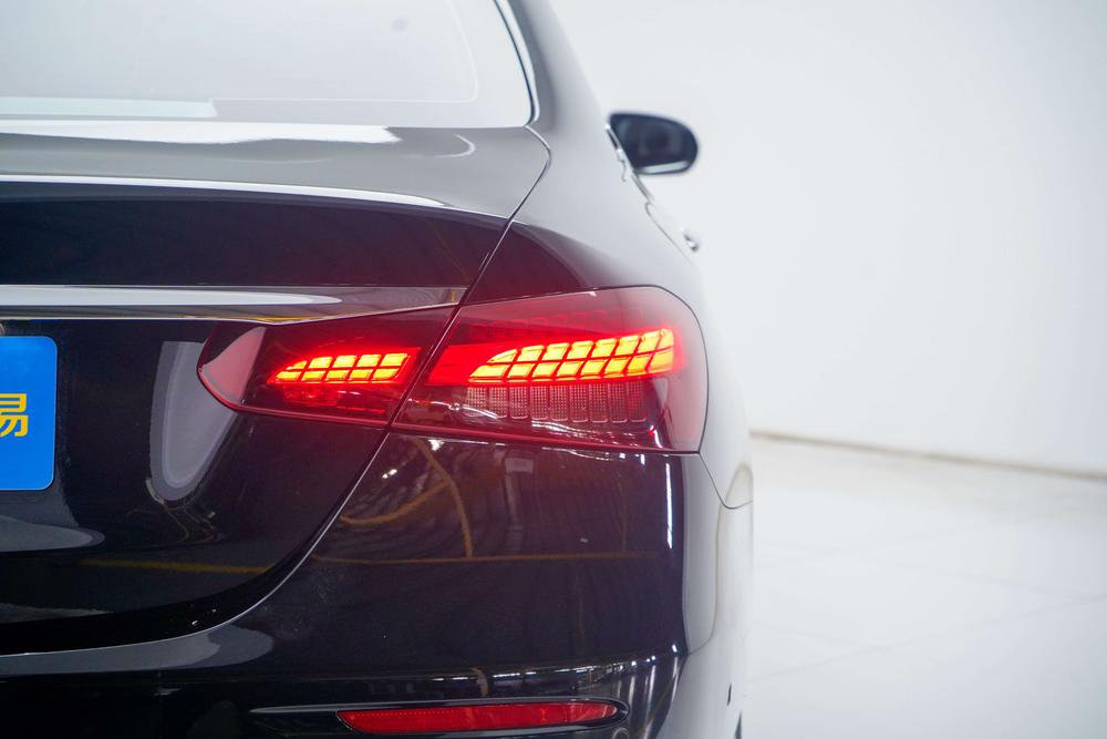 Mercedes-Benz Mercedes-Benz E-Class