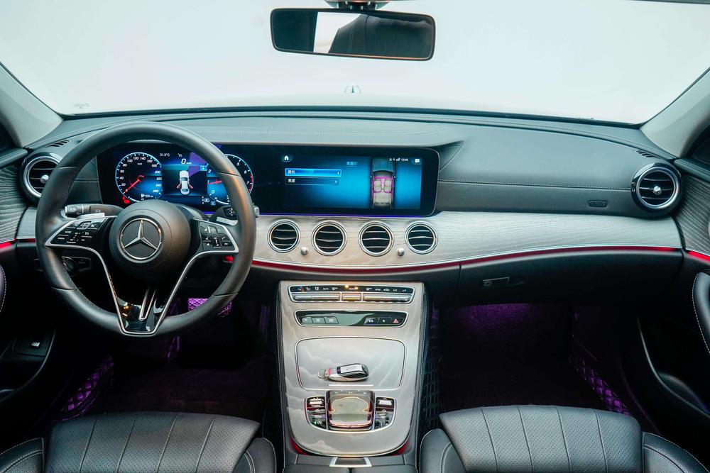 Mercedes-Benz Mercedes-Benz E-Class