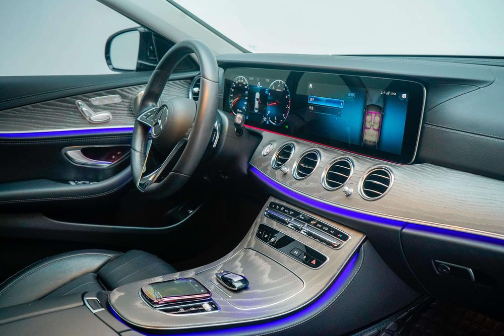 Mercedes-Benz Mercedes-Benz E-Class
