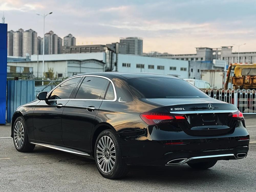 Mercedes-Benz Mercedes-Benz E-Class