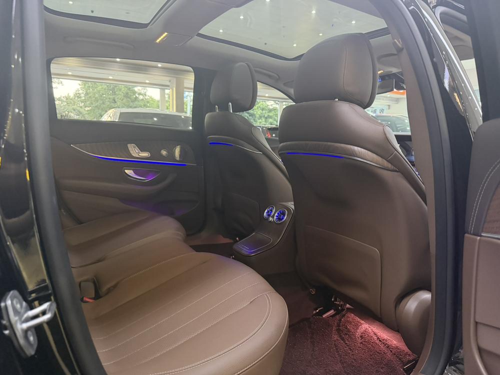 Mercedes-Benz Mercedes-Benz E-Class