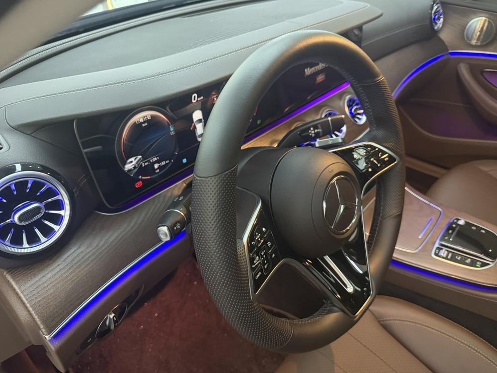Mercedes-Benz Mercedes-Benz E-Class