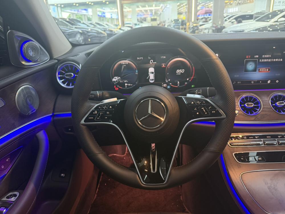 Mercedes-Benz Mercedes-Benz E-Class