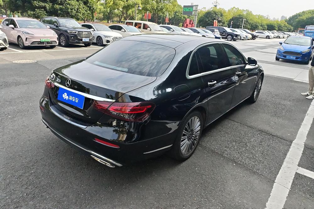 Mercedes-Benz Mercedes-Benz E-Class