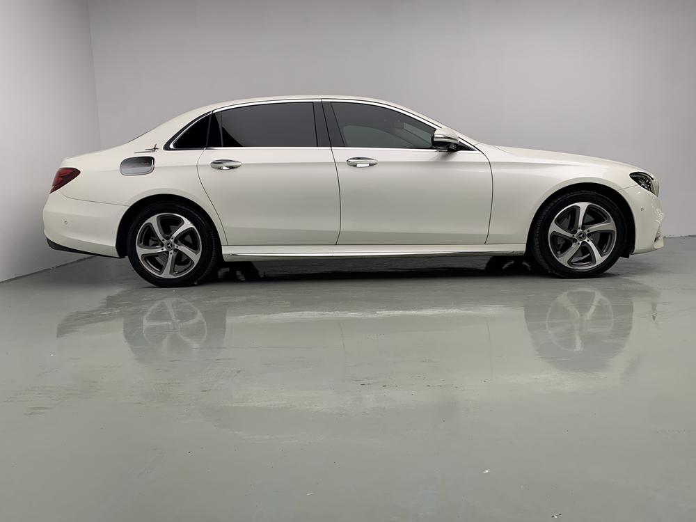 Mercedes-Benz Mercedes-Benz E-Class