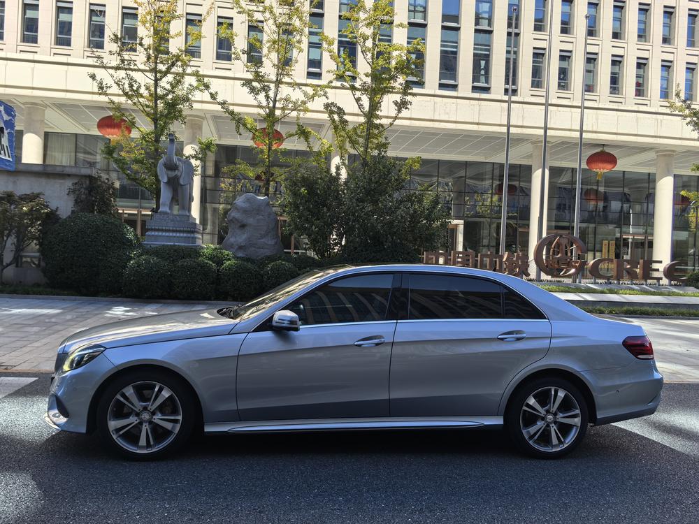 Mercedes-Benz Mercedes-Benz E-Class