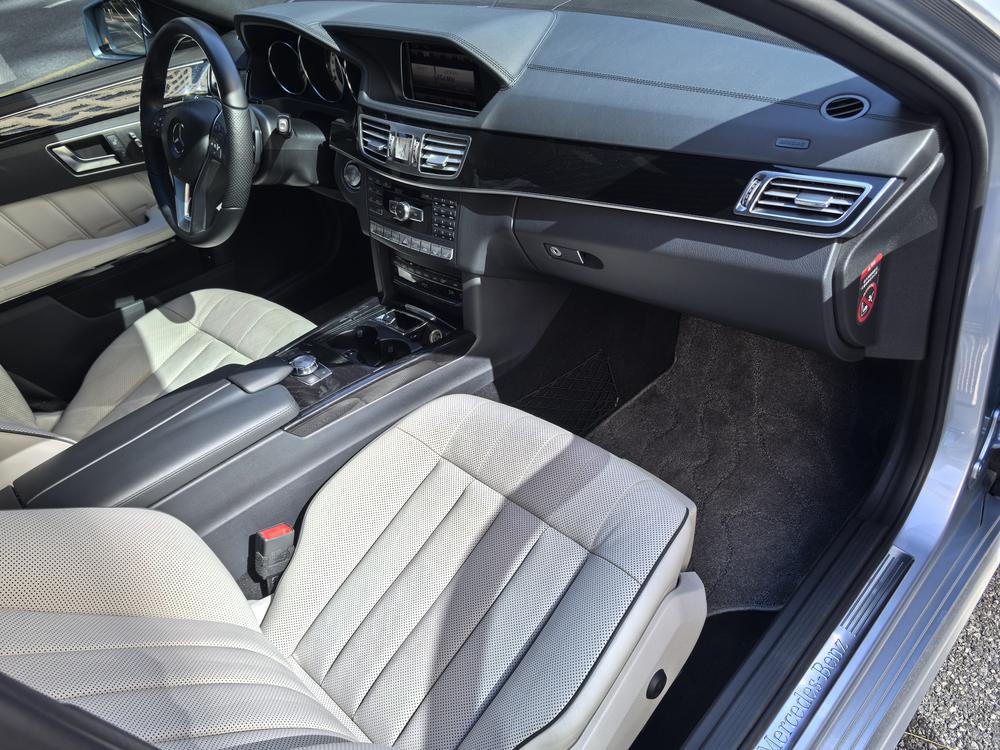 Mercedes-Benz Mercedes-Benz E-Class