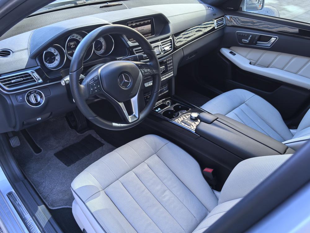 Mercedes-Benz Mercedes-Benz E-Class