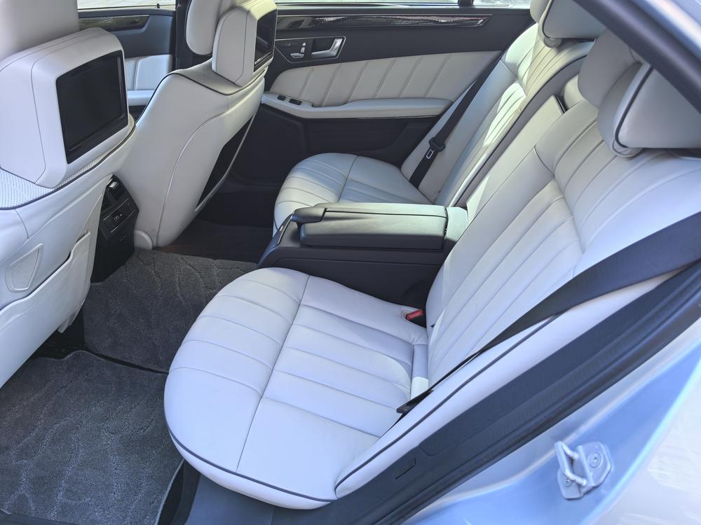 Mercedes-Benz Mercedes-Benz E-Class