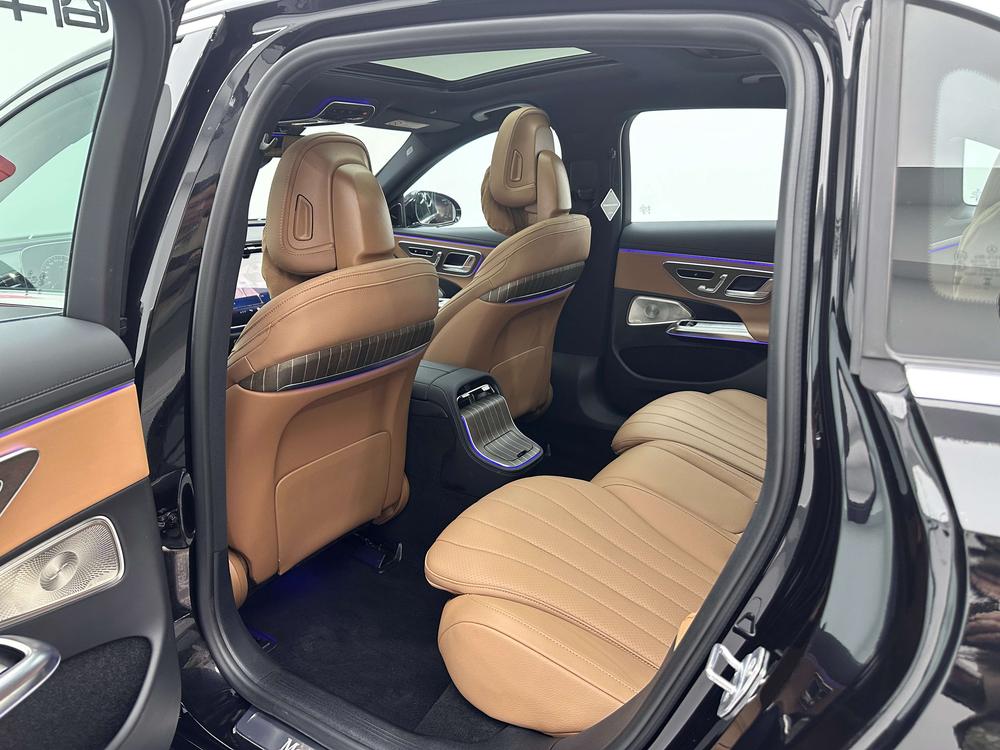 Mercedes-Benz Mercedes-Benz E-Class