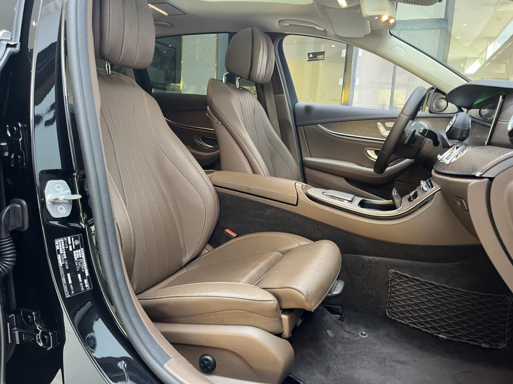 Mercedes-Benz Mercedes-Benz E-Class