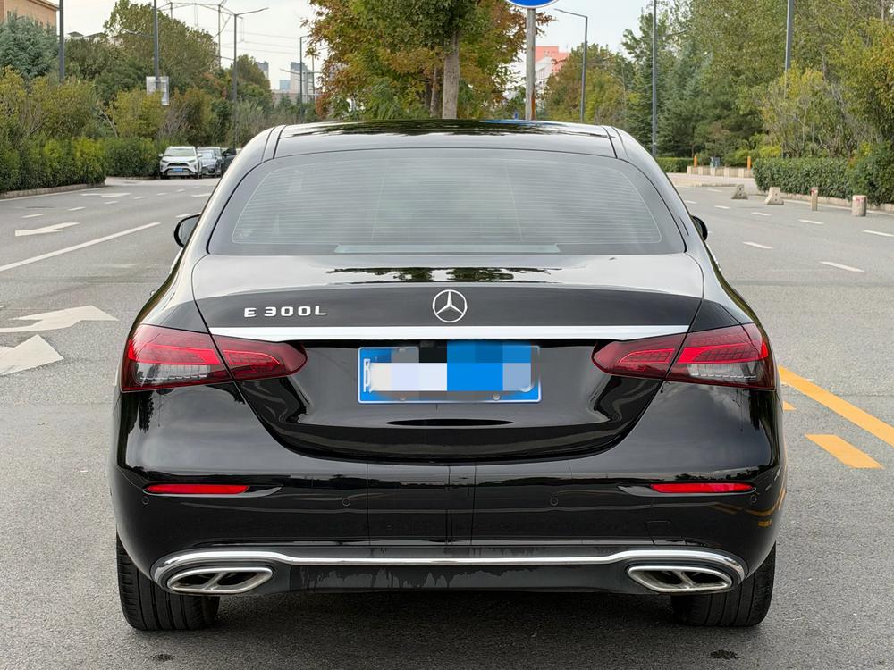 Mercedes-Benz Mercedes-Benz E-Class