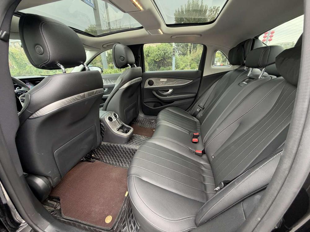 Mercedes-Benz Mercedes-Benz E-Class