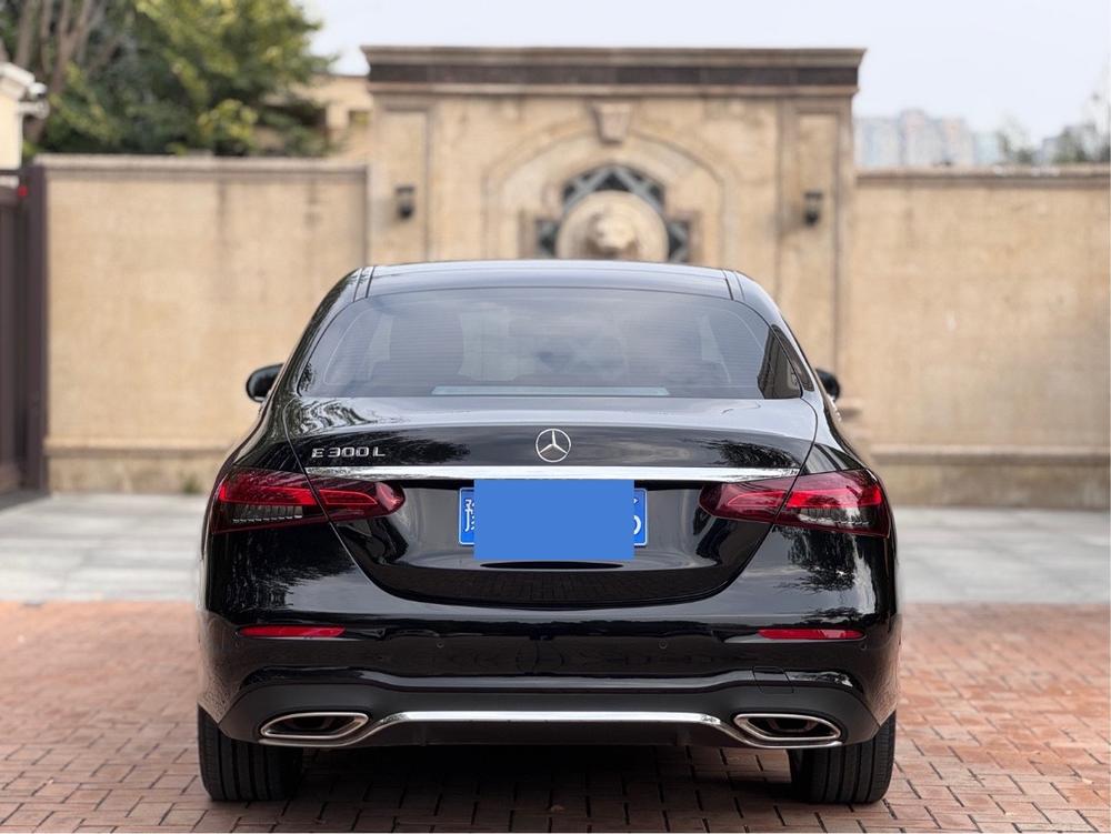 Mercedes-Benz Mercedes-Benz E-Class