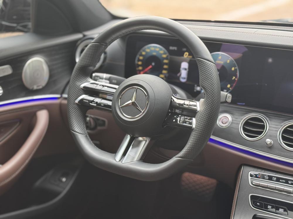 Mercedes-Benz Mercedes-Benz E-Class