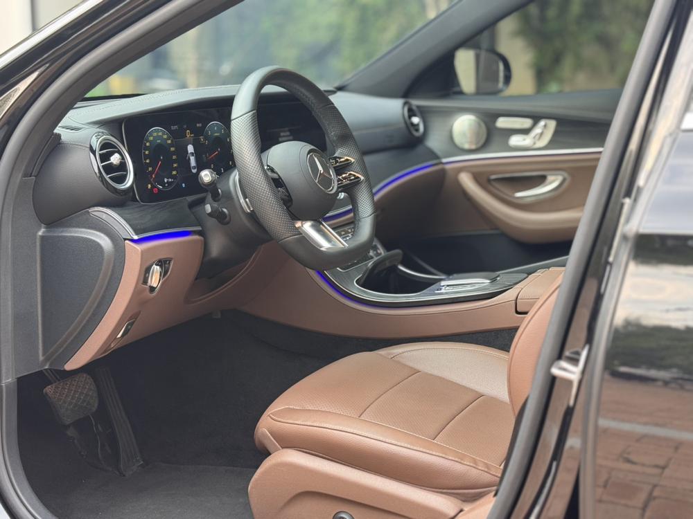 Mercedes-Benz Mercedes-Benz E-Class