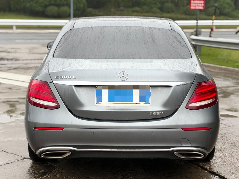 Mercedes-Benz Mercedes-Benz E-Class