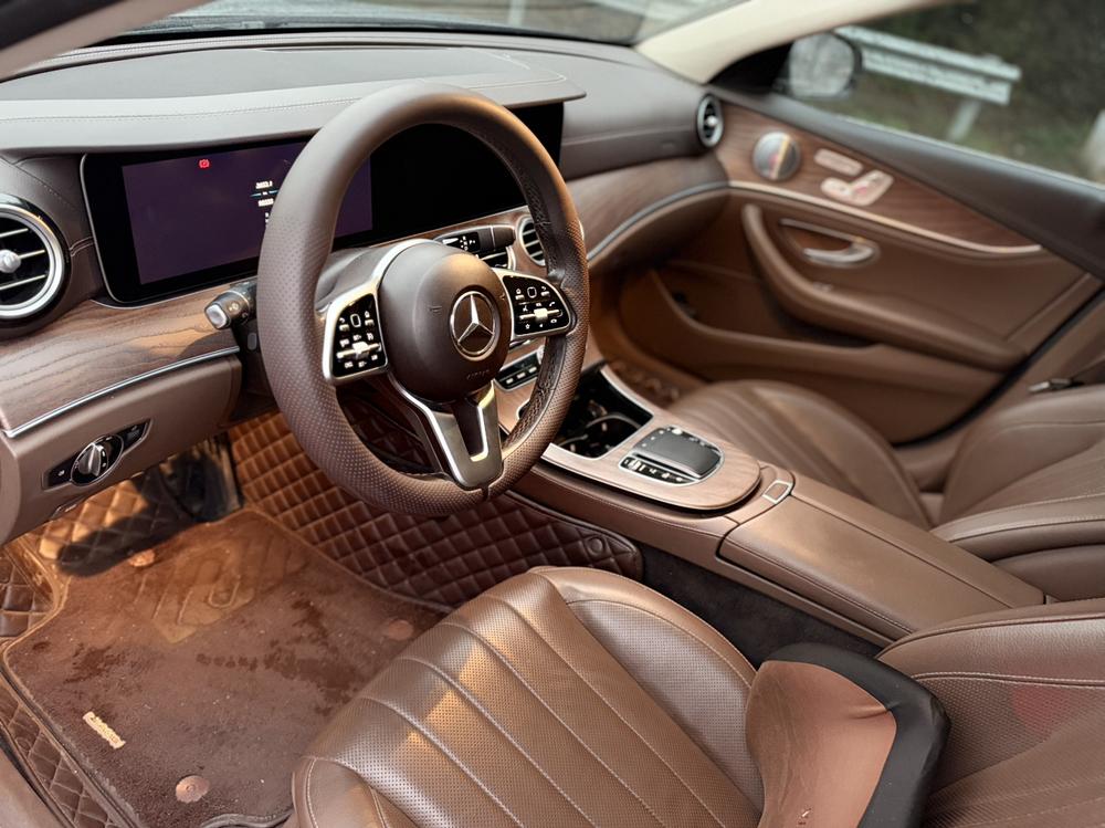 Mercedes-Benz Mercedes-Benz E-Class