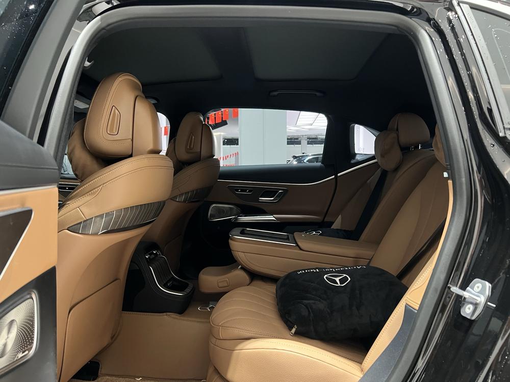 Mercedes-Benz Mercedes-Benz E-Class