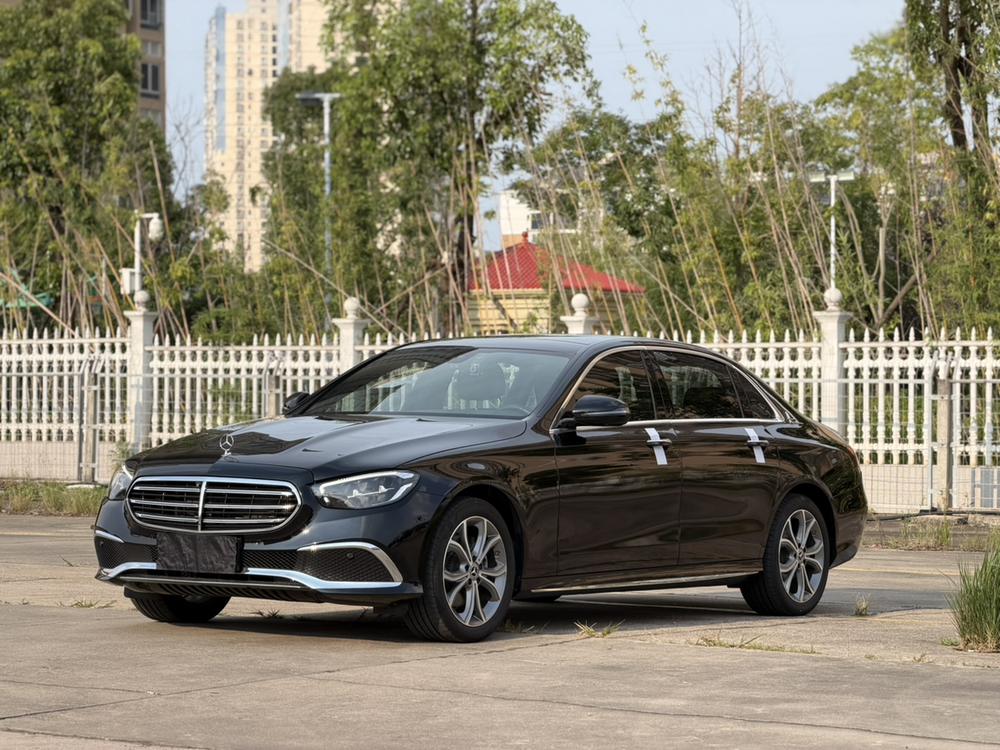 Mercedes-Benz Mercedes-Benz E-Class