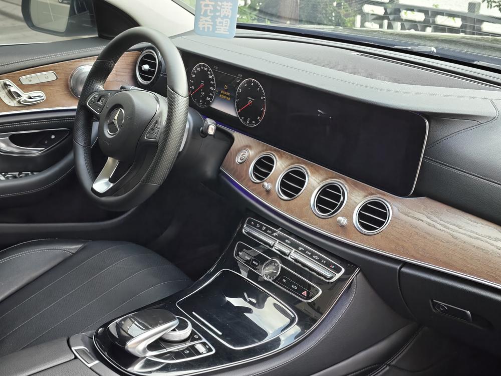 Mercedes-Benz Mercedes-Benz E-Class