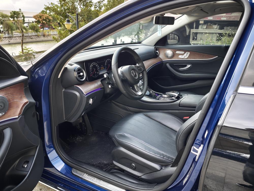 Mercedes-Benz Mercedes-Benz E-Class