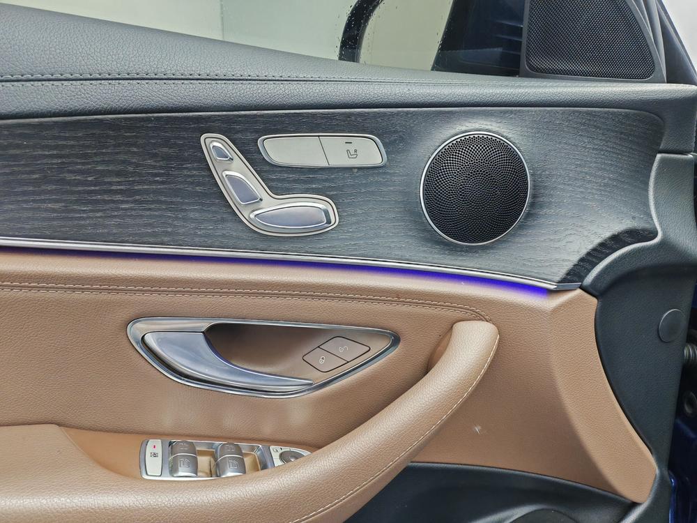 Mercedes-Benz Mercedes-Benz E-Class