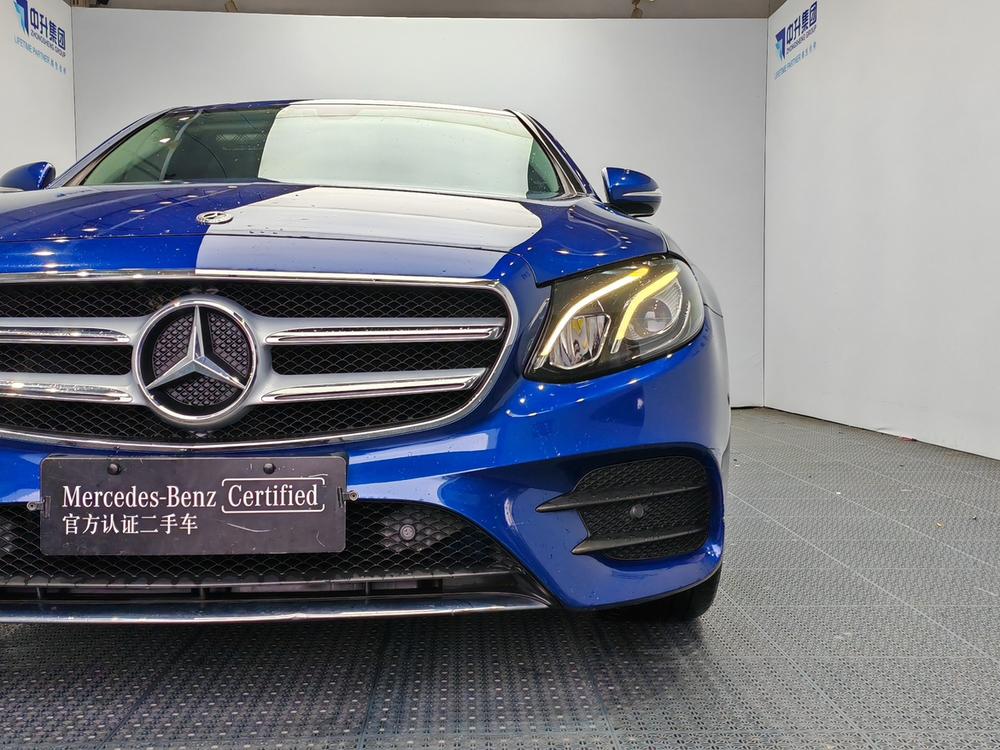 Mercedes-Benz Mercedes-Benz E-Class