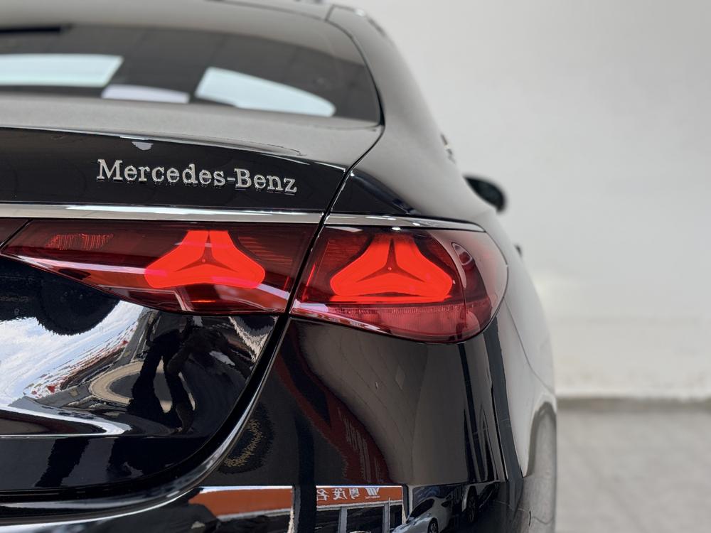 Mercedes-Benz Mercedes-Benz E-Class
