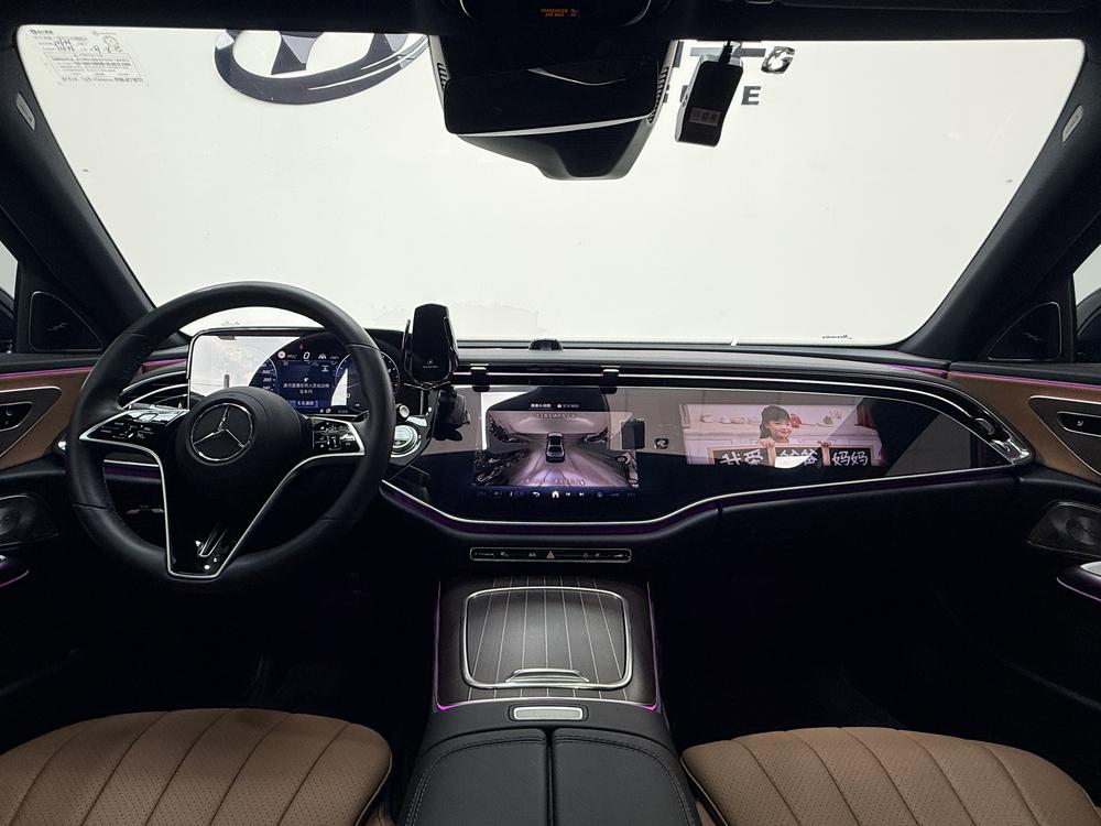 Mercedes-Benz Mercedes-Benz E-Class