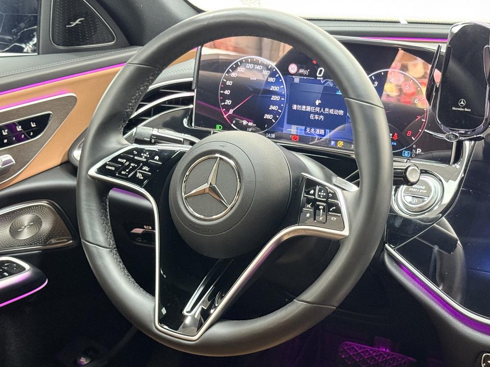 Mercedes-Benz Mercedes-Benz E-Class